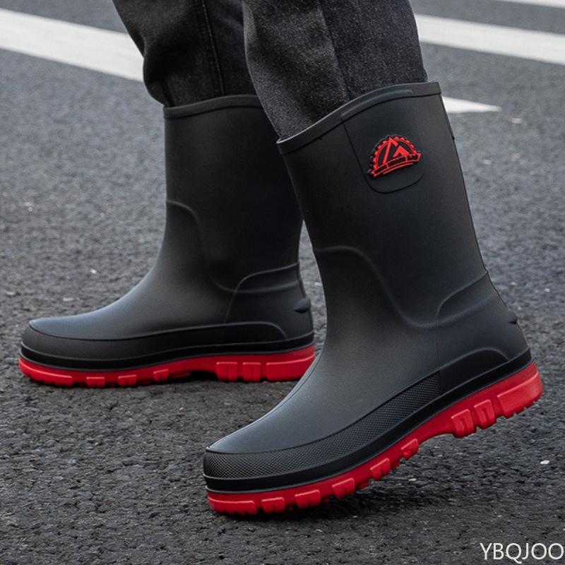 Oversized Four Seasons Fashion New One Piece Waterproof and Anti Slip Sole Men's Rain Boots Mid Tube Work Men's Rain Shoes