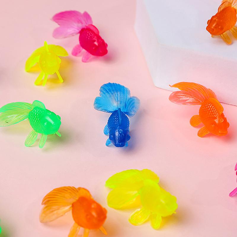 10Pcs Children Water Play Beach Gifts Simulation Goldfish Model Colorful Soft Rubber Small Fish Baby Bath Toys