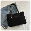 2025 Autumn/Winter Women's Trendy Tote: Casual, Spacious, Distinctive Shoulder Handbag