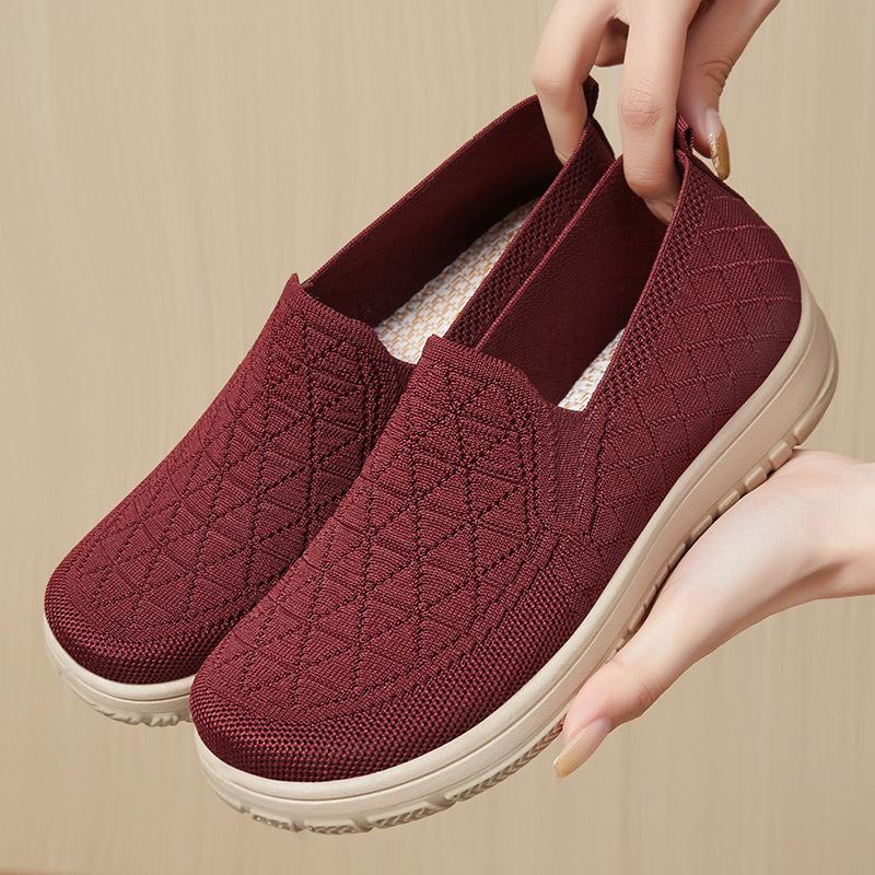 Shoes Women's Summer New One-pedal Old Beijing Cloth Shoes Shallow Mouth Flat Shoes Women's Soft Sole Comfortable and Versatile Mother Shoes