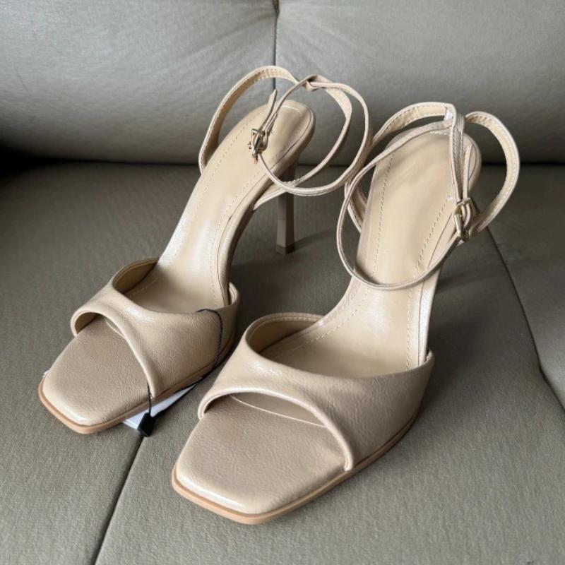 Fashion Gold Patent Leather Ankle Buckle High Heeled Sandals Women Sexy Square Toe Open Toe High Heels Summer Fashion Party Office Shoes