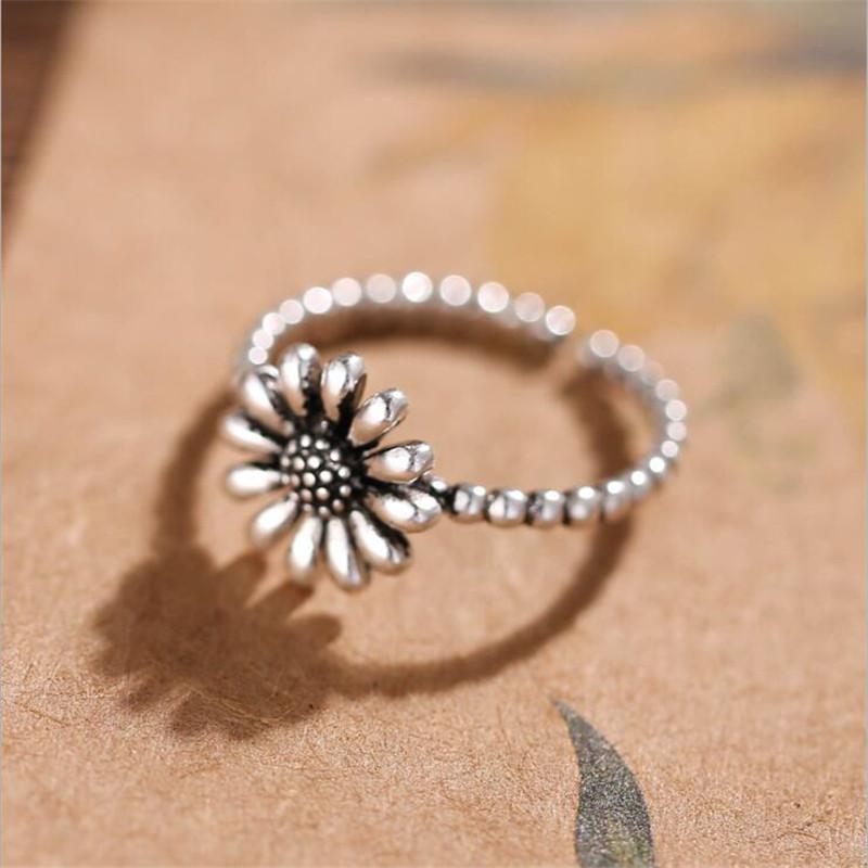 New Simple Personality Small Daisy Flower 925 Sterling Silver Jewelry Sunflower Retro Thai Silver Exquisite Opening Rings TYB453