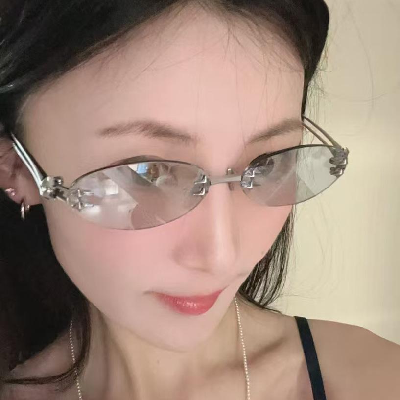Occhiali da Sole Senza Montatura Ovali Moda Coreana per Donna Designer Stile Campus Occhiali da Sole Femminili Accessori Trendy