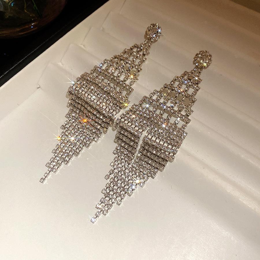 

Silver needle inlaid diamond rhombus tassel earrings exaggerate American style stud earrings individuality retro exquisite temperament earrings