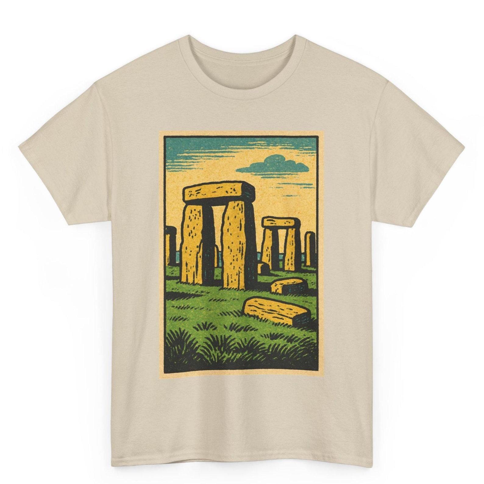 Stonehenge T-Shirt: Retro Comic Style Ancient Mystery Tee XL