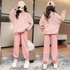 Stilvolles gestreiftes Sweatshirt und Hose Kinder-Sportanzug für Frühling und Herbst Koreanische Version 2-teiliges Set für Mädchen