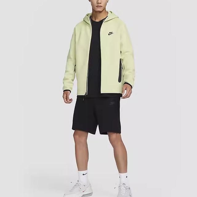 Nike WINDRUNNER Jackets & Coats Men's Matcha FB7922-371