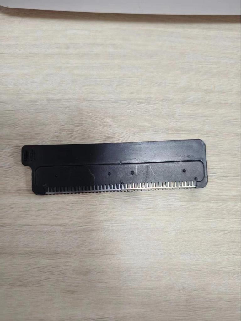 Foldable Long Handle Back Scraper Razor - Painless Shaving Accessory with Durable Blade