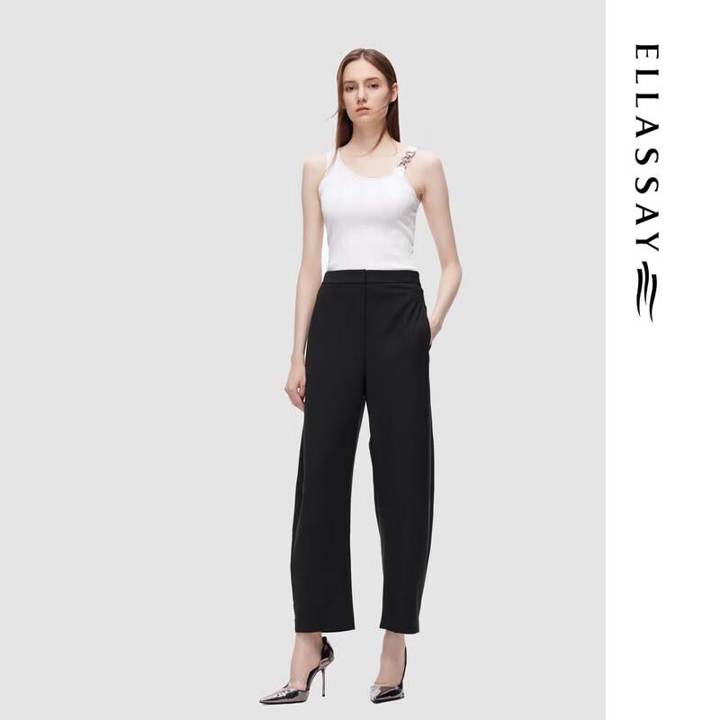 ELLASSAY Women's Metal Buckle Sleeveless Knit Vest Top