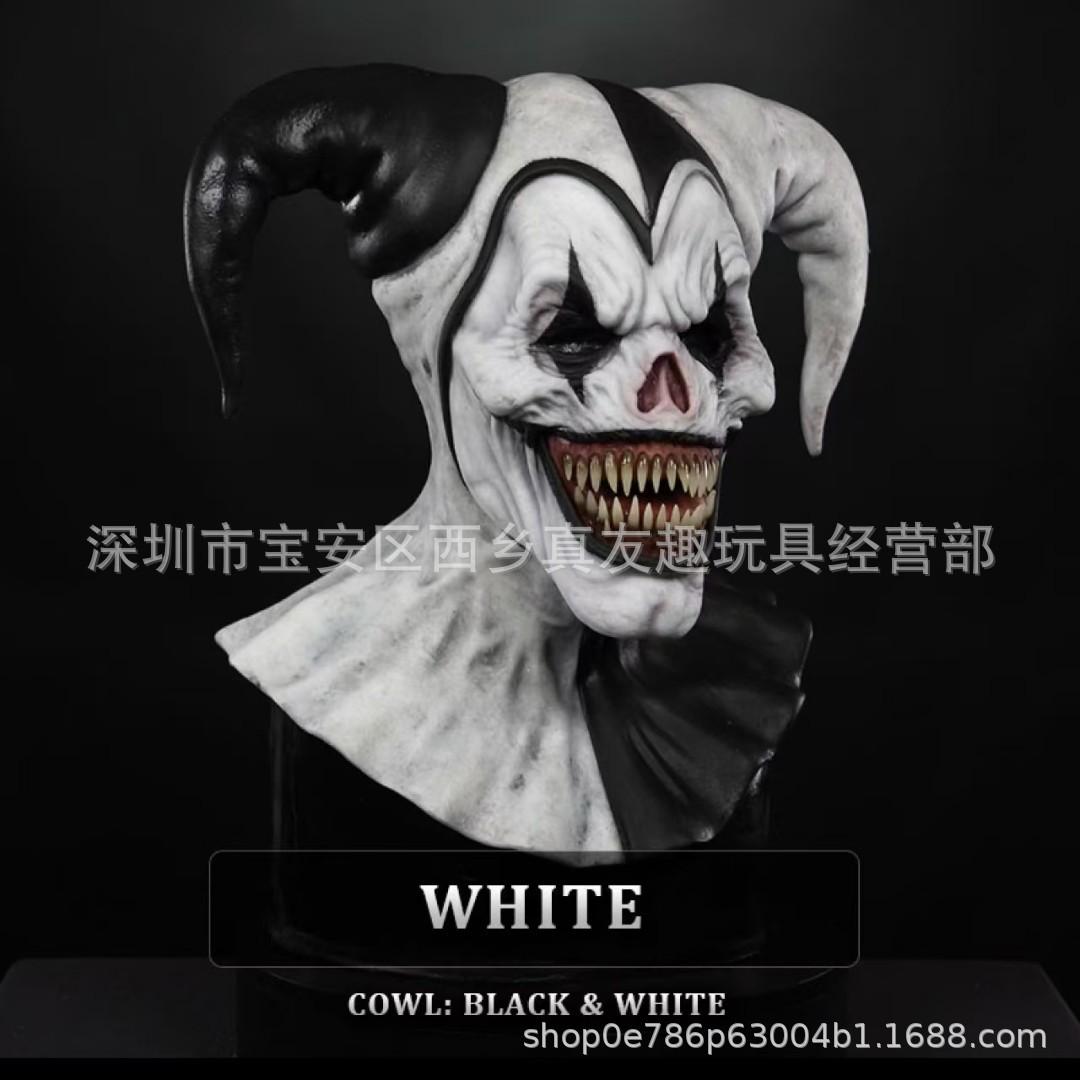 Halloween funny clown mask with green
