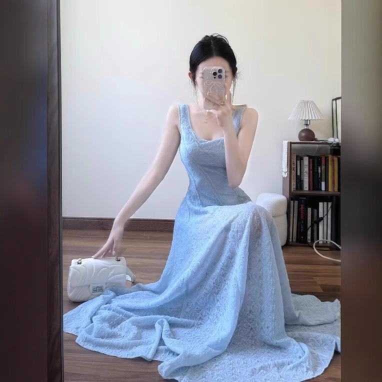 French beautiful, unique, super good-looking waist slim suspender dress, this year's popular popular dress summer
