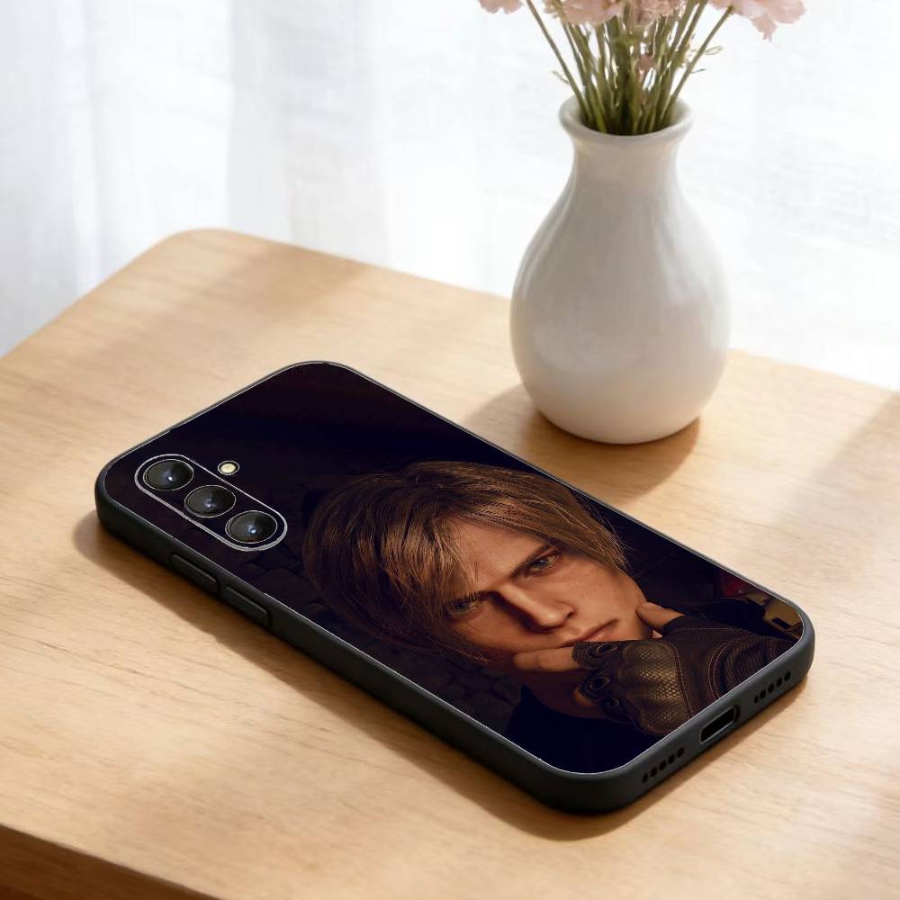 Leon Resident Evil 4 Remake Phone Case For Samsung Galaxy A73,A72,A71,A70,A52,A51 Others Soft Black Cover