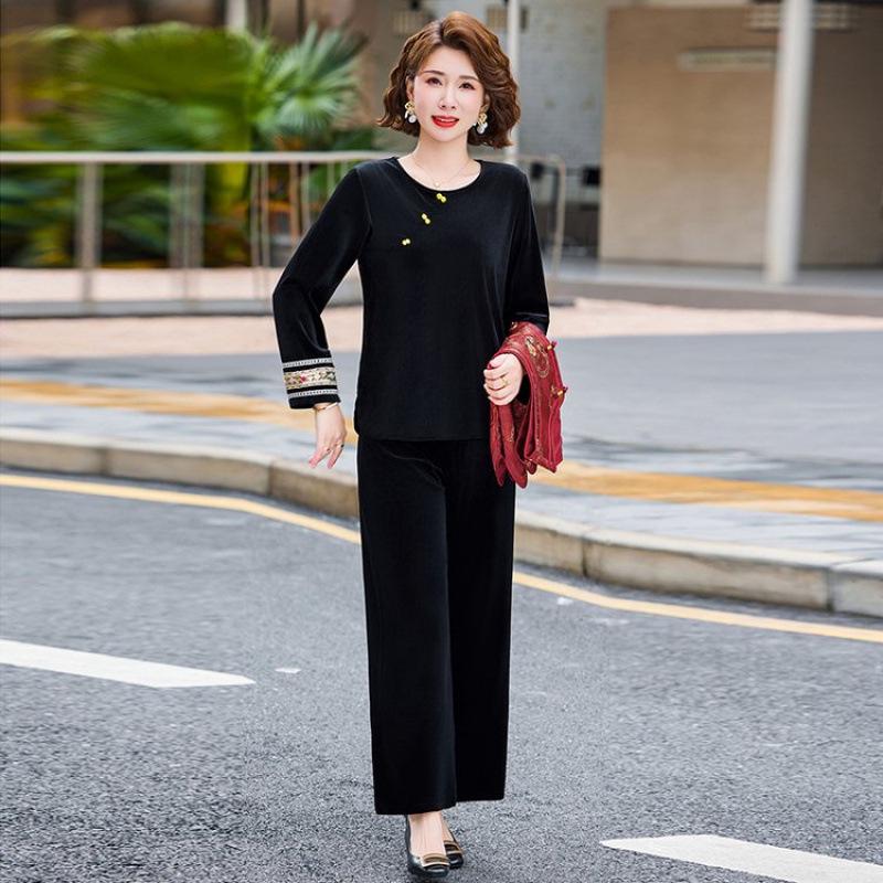 2026 Spring Velvet Suit for Middle-aged Women: Chinese-Style Vest for High-End Wedding and Banquet Wear