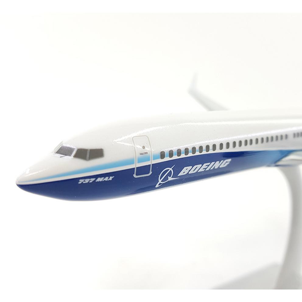 Hogan Wings 1/200 737 MAX 8 Airplane Model 911267