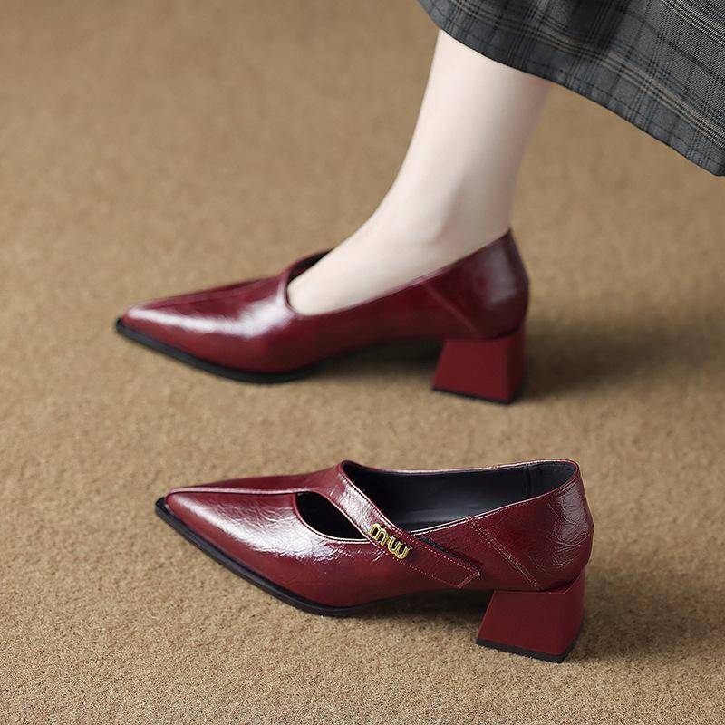 83656-5 Neue französische Einzelschuhe Frühling und Sommer Temperament flache Schuhe beliebt 2025 ausländische dicke Absätze Lederschuhe