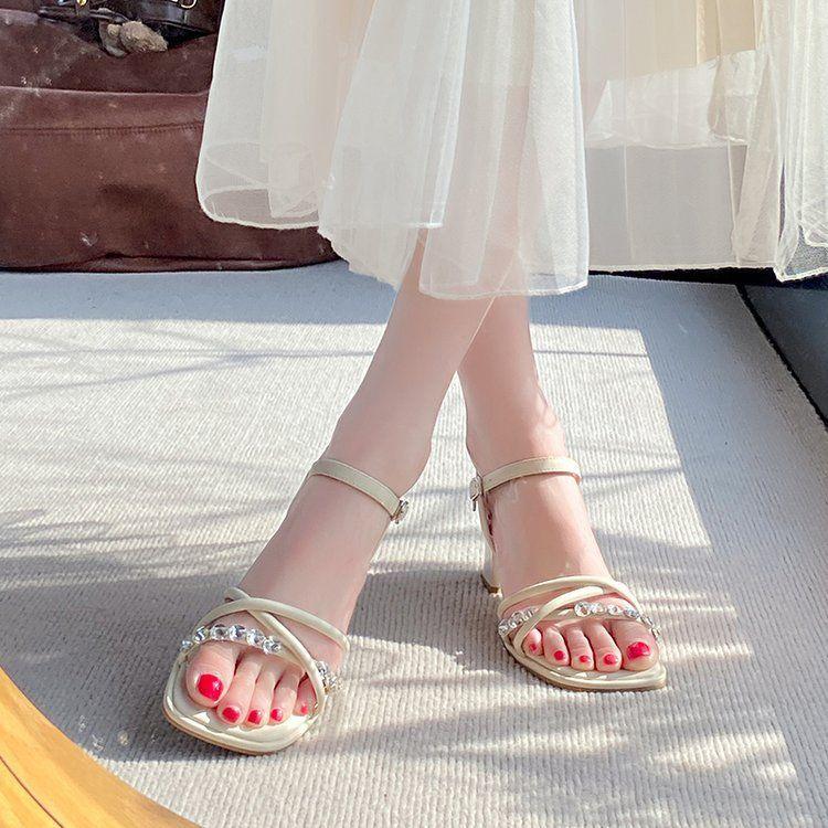 Franska strassandaler dam sommar 2025 ny mode dam öppen tå med kjol tjock klack med hög klack