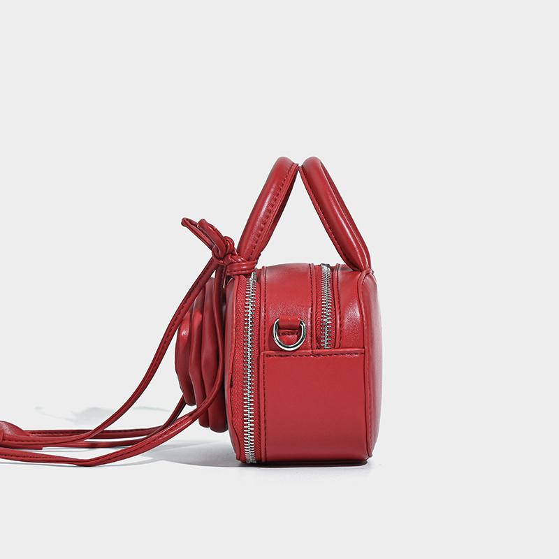 Luxury Elegant Three-dimensional Rose Flower Handbags Design Pleated Flower Shoulder Bag Women Wedding Party Female Pillow Bag