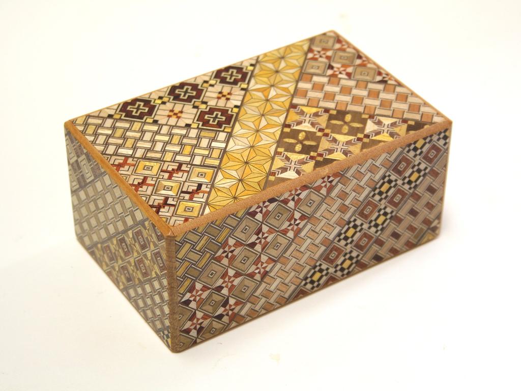 Hakone Maruyama Bussan Marquetry Secret Puzzle Box, 21+1 Steps