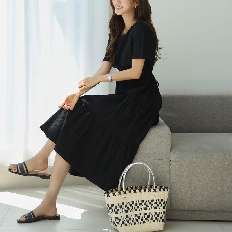 

Korean Style Plus size women clothing Chubby Girl round Neck Bar Jacquard Lace-up Waist Hugging Medium Length Very Fairy Short sleeve Dress L-4XL Black 4XL