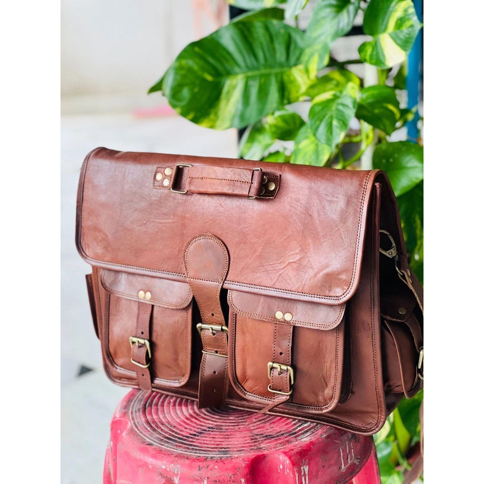 

Мужская сумка-портфель ручной работы из кожи киллера в винтажном стиле для ноутбука 16 x 12 x 5 in