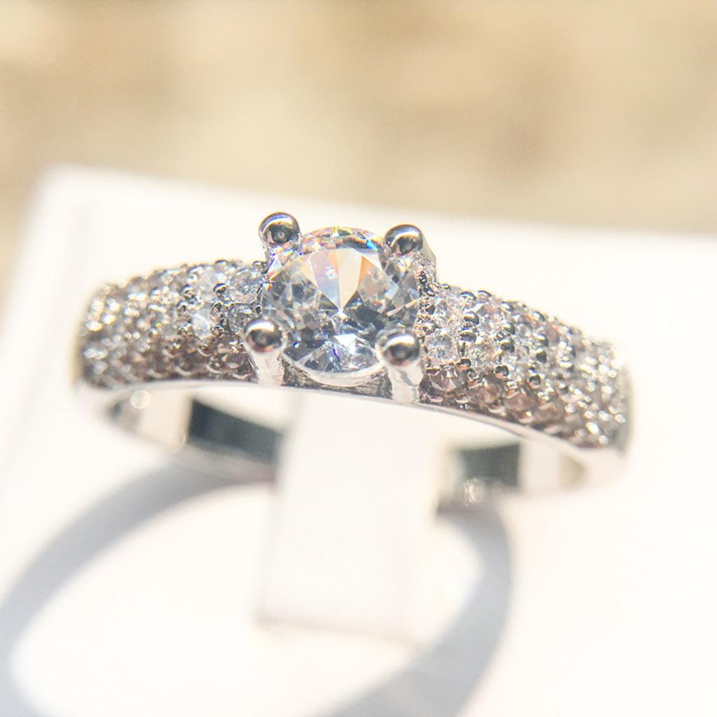 Classic Mozambican Diamond Ring European and N Fashion Explosion of Platinum Plated Wedding Diamond Ring