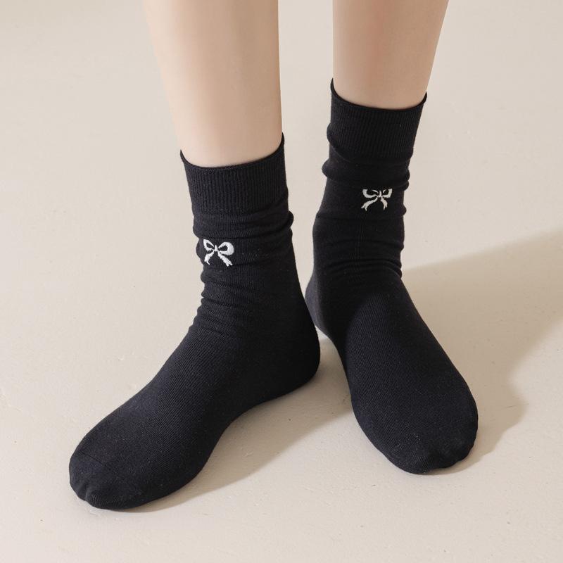 5/10 Pairs Casual Spring Autumn Embroidered Bow Mid Calf Socks Cute Long Calf Pile Socks Breathable and Sweat Absorbing Cotton Socks for Women