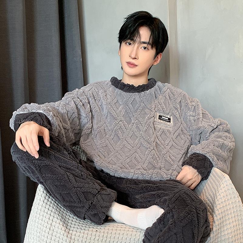 1set Men'S Casual Crew Neck Pajama Set, Cartoon Print, Polyester Knit Fabric, Slight Stretch, Loose Fit, Fall/Winter Warm Loungewear Set