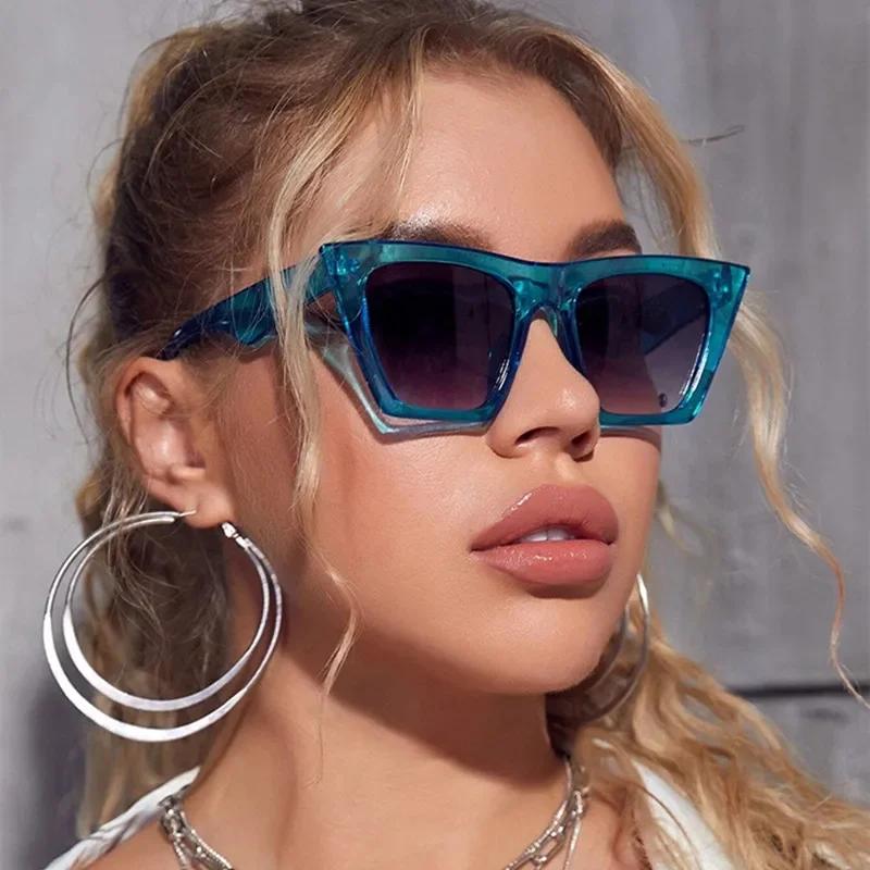 Square Sunglasses for Women Fashion Trendy Style Sun Glasses Vintage Shades Goggles UV400 Protection Summer Streetwear Eyewear