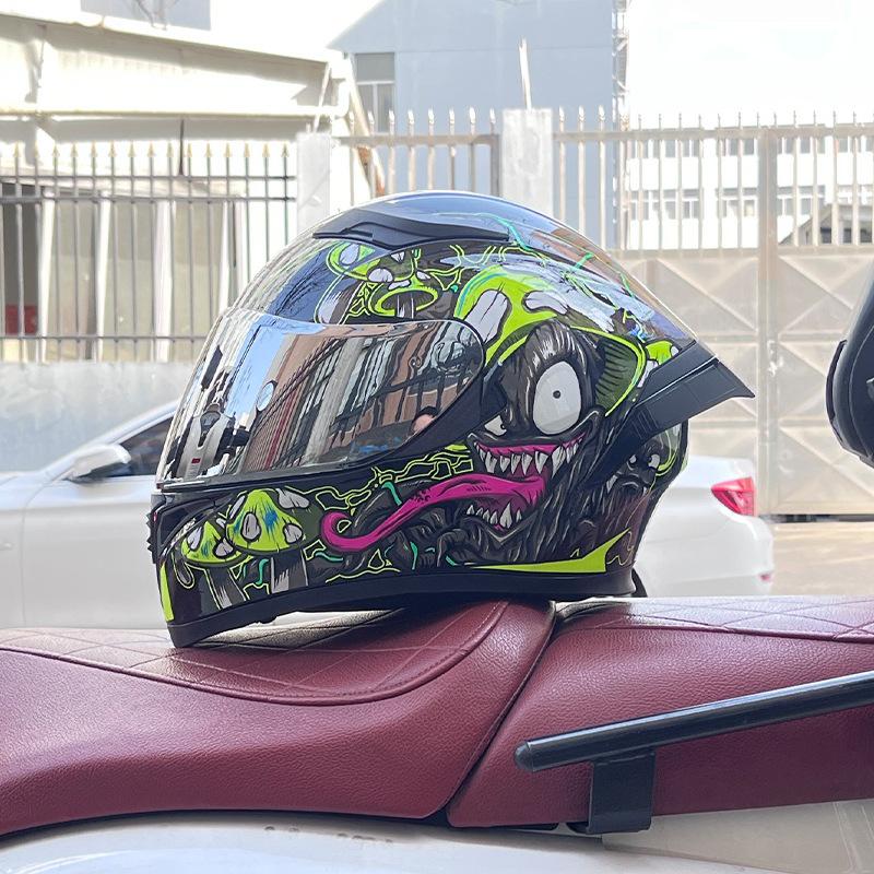 Motorcycle big tail helmet full helmet can be installed Bluetooth headset men's four seasons electric vehicle locomotive riding safety