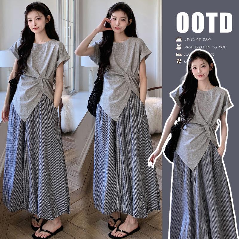 Summer 2026 Maternity T-Shirt & Plaid Skirt Set with Pig Nose Buckle 2XL