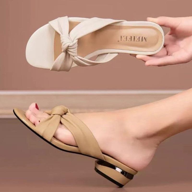 Chunky-heeled One-shoulder Shoes Are Versatile Low-heeled Flip-flops for Women
