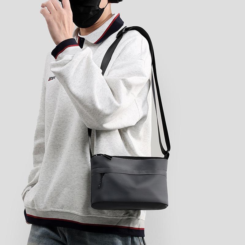 Borsa a tracolla da uomo in tessuto Oxford ad alta capacità per l'inizio della primavera 2026