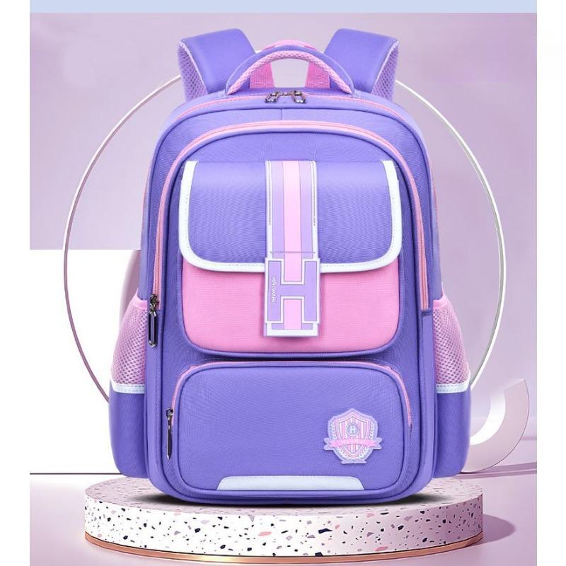 The British-style Backpack for Primary School Students, Featuring A Large Capacity for Both Boys and Girls To Reduce The Burden