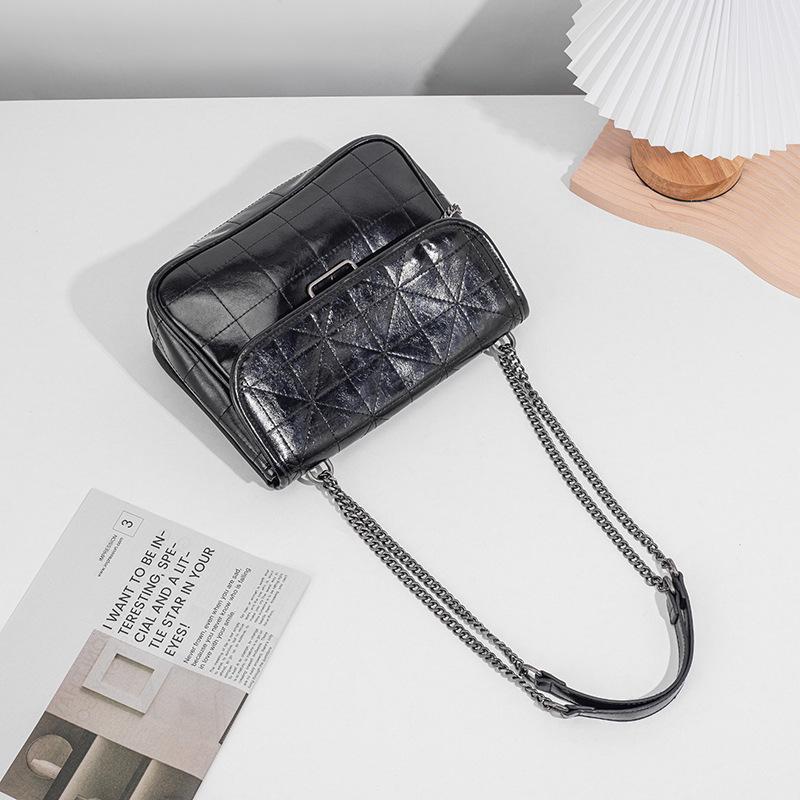 Z House 2025 Black Retro Hobo Bag: Women's Spring Fashion Crossbody with Diamond Chain