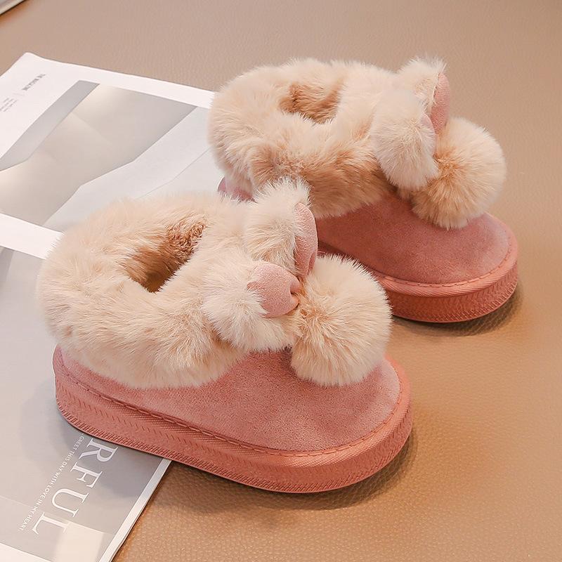 Children's Snow Boots 2025 New Little Girl Foreign Air Hairball Cute One-pedal Cotton Shoes Velvet Warm Short Boots