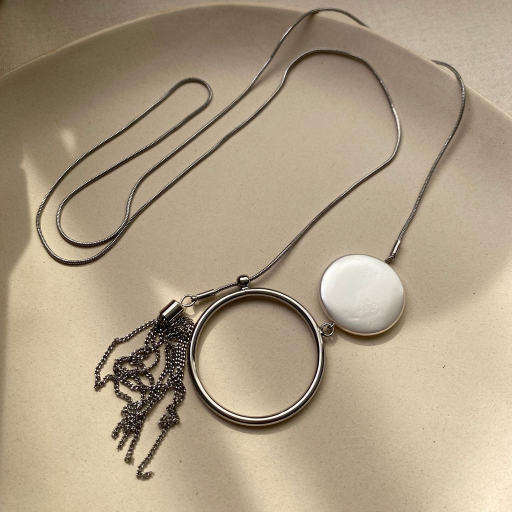 Design Ethnic Style High-End Long Ball Necklace Design Brushed Geometric Fringe Pendant Sweater Chain