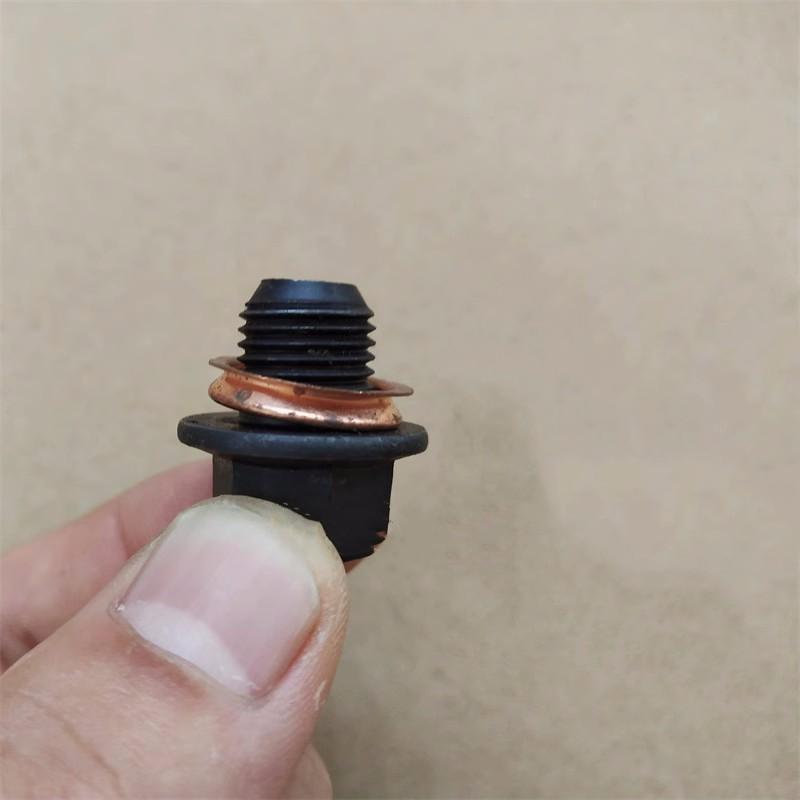 For NISSAN  ALTIMA X-TRAIL QASHQAI TIIDA LIVINA Patrol Y62 NAVARA Oil Pan Drain Screw Gasket  Copper Pad  Original Factory