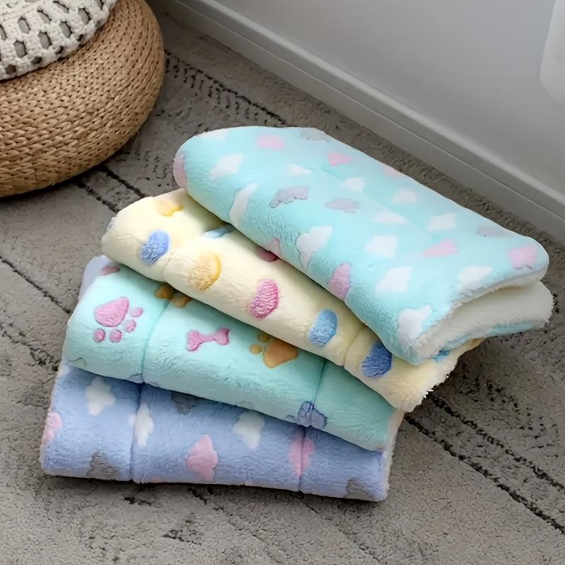 1pc Cozy & Cute Animal-Themed Pet Mat - Soft, Warm Polyester Sleeping Pad for Dogs, Cats, Rabbits - Winter Comfort with Playful Bones, Paw Prints