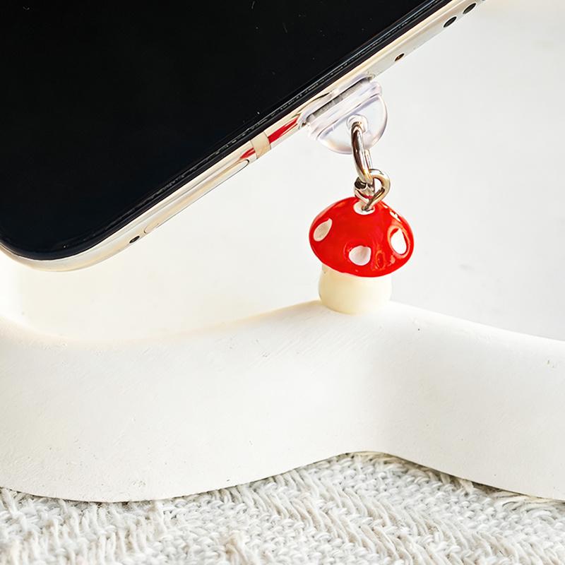 3Pcs Cute Mini Mushroom Shaped Phone Dust Plugs Portable Charging Port Earphone Jack Decorative Protector Covers2