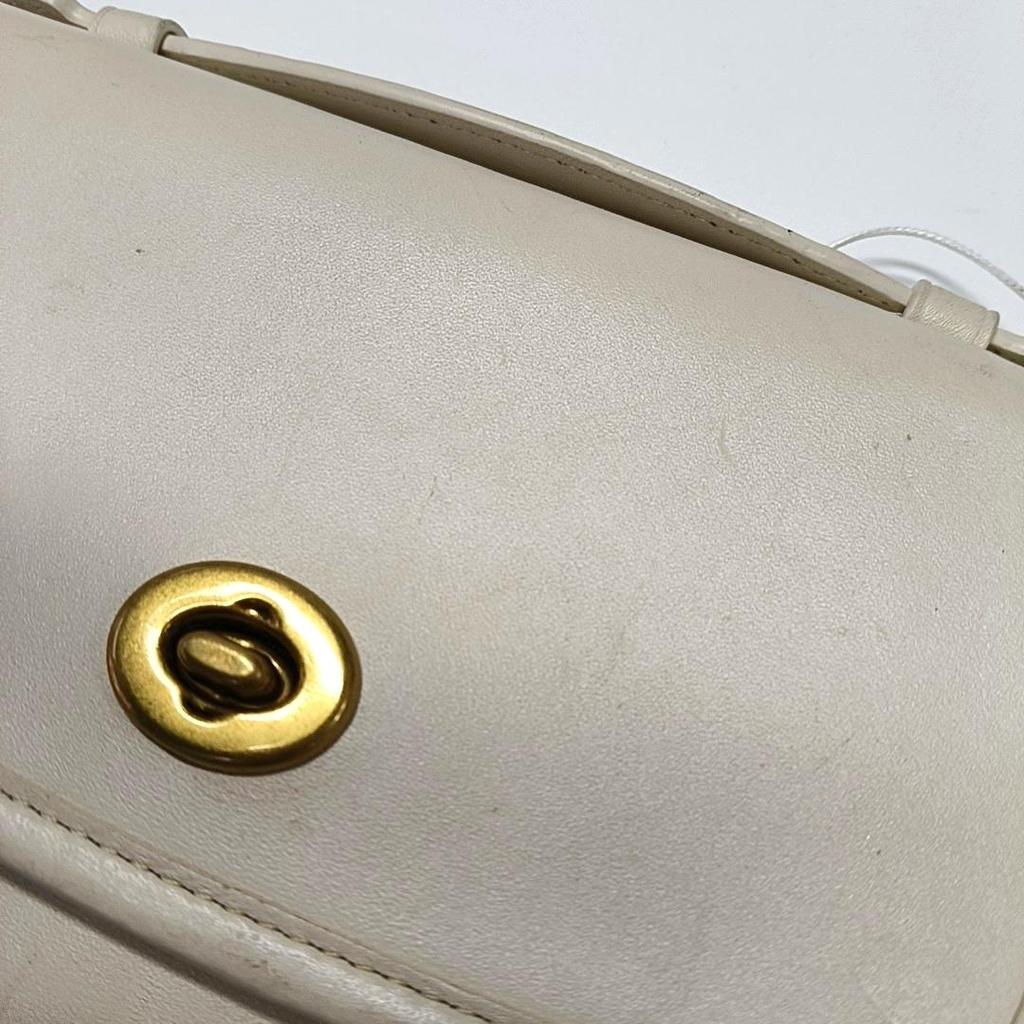 [Pre-Owned] White Leather Crossbody Bag - Good #1NDP2CG