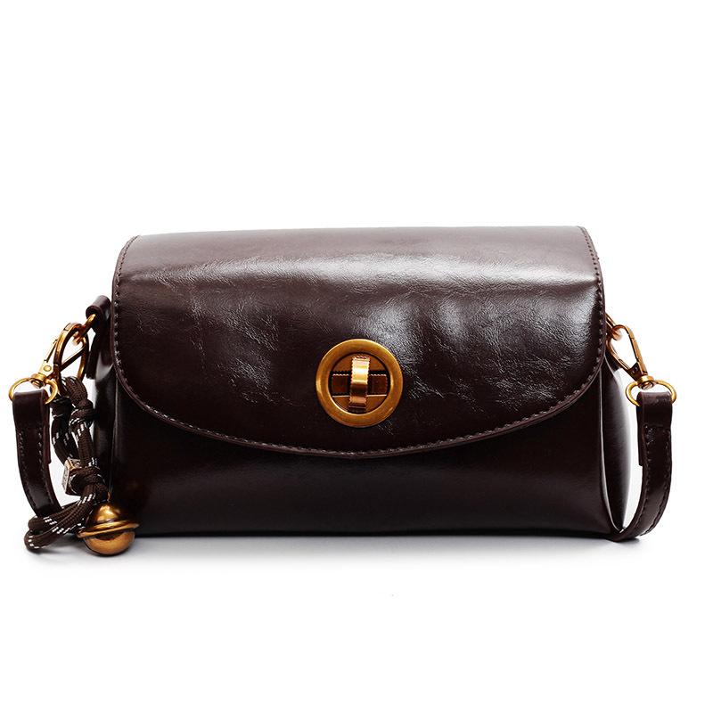 Retro Small Bag Women's Autumn and Winter Versatile 2025 New Fashion Shoulder Messenger Bag This Year Popular Small Square Bag