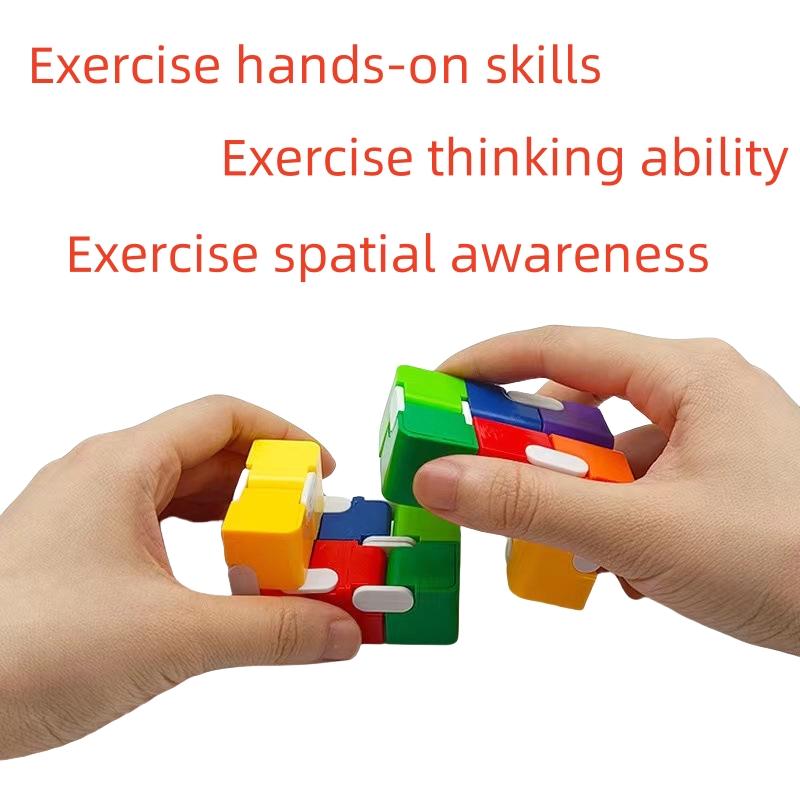 Lustiger Infinity Fidget Cube Verwandlungs Anti-Stress Puzzle Spielzeug für Erwachsene Mehrdirektionale Stressbewältigung Flip Cube Lustiges Geschenk