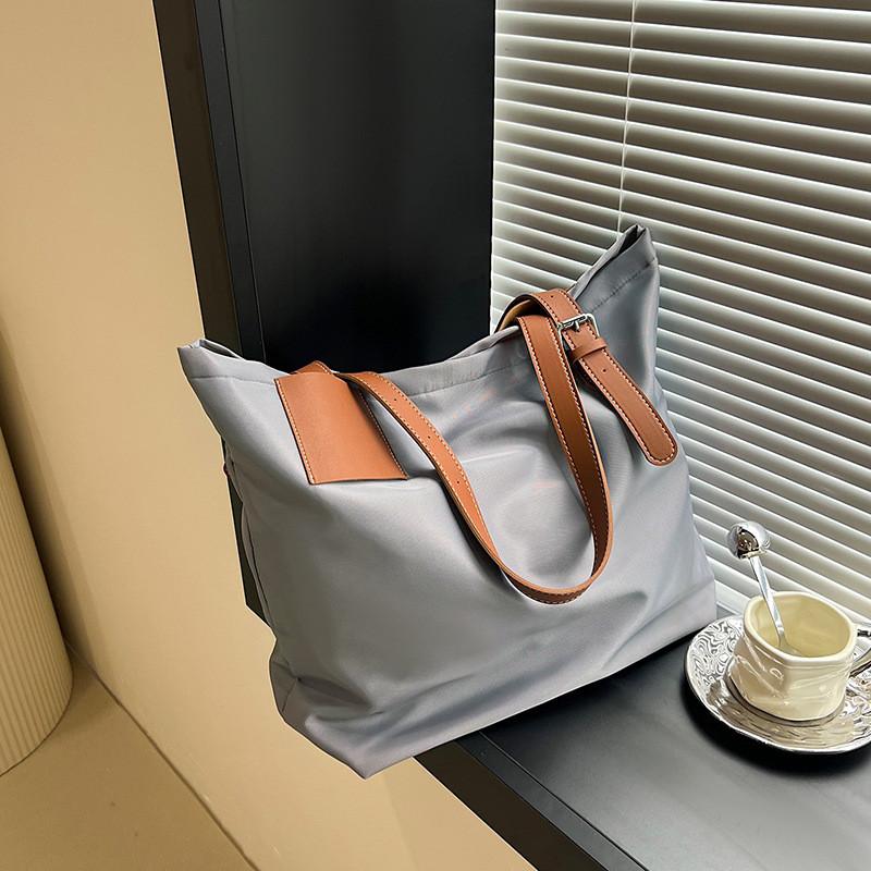 Chic Korean Style Women's Tote Bag In Elegant Colors With Large Capacity For Daily Use