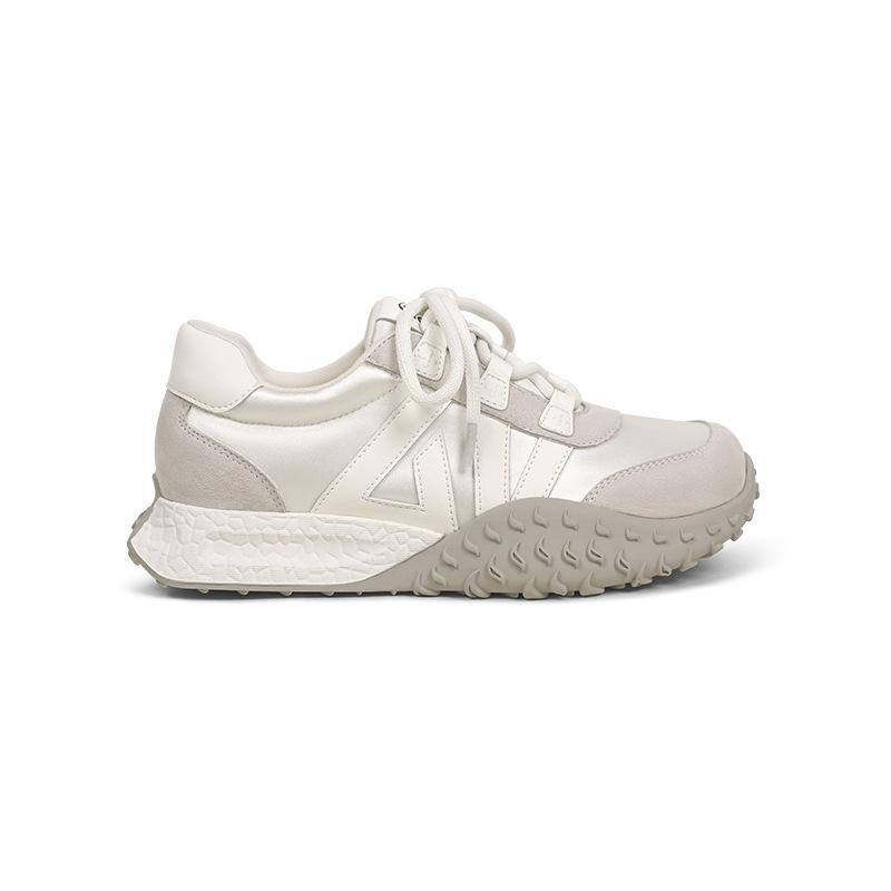 

Pig Bar version of the new breathable German training shoes for women in the summer of 2025 breathable inner height increase platform sports shoes cas 40