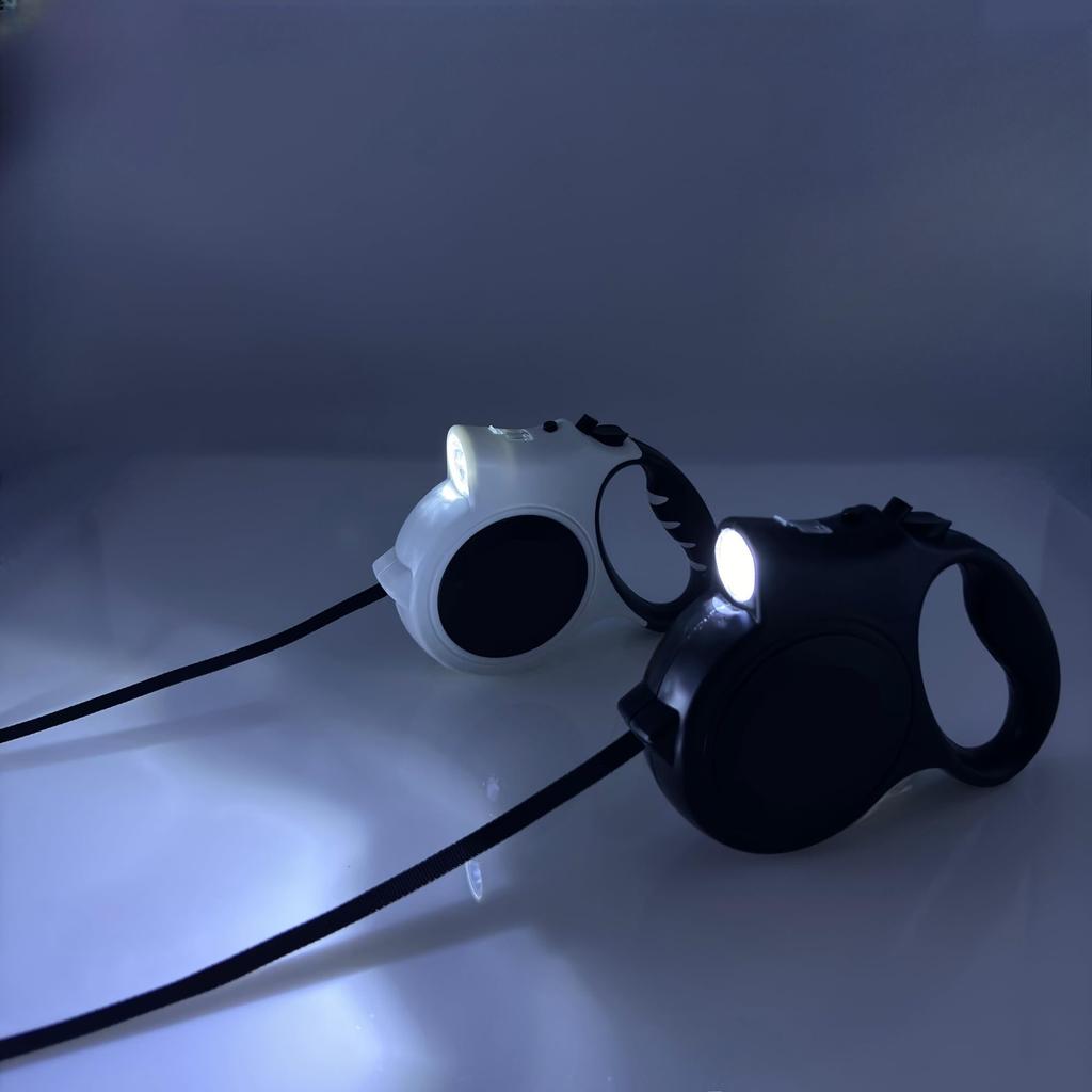 5M Automatic Retractable Dog Leash with Flashlight, LED Glowing At Night Walking Leash, Durable Nylon Outdoor Leash for Dog