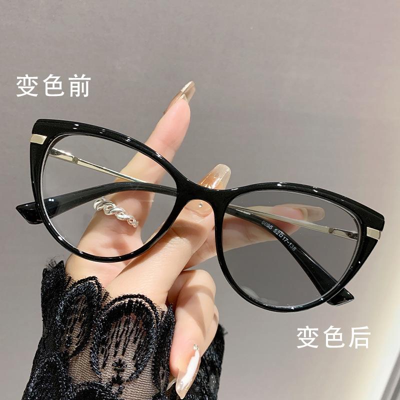 

0 -0,5 -0,75 светочувствительные очки для близорукости кошачий глаз анти-синий свет/очки для близорукости плоская металлическая оправа для очков для близорукости -0.5 чёрный