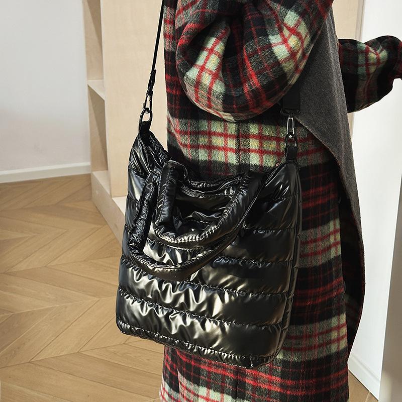 Winter Space Cotton Tote Bag For Women Fashion Casual Messenger Bag Designer Puffy Handbag Large Capacity Shoulder Bag