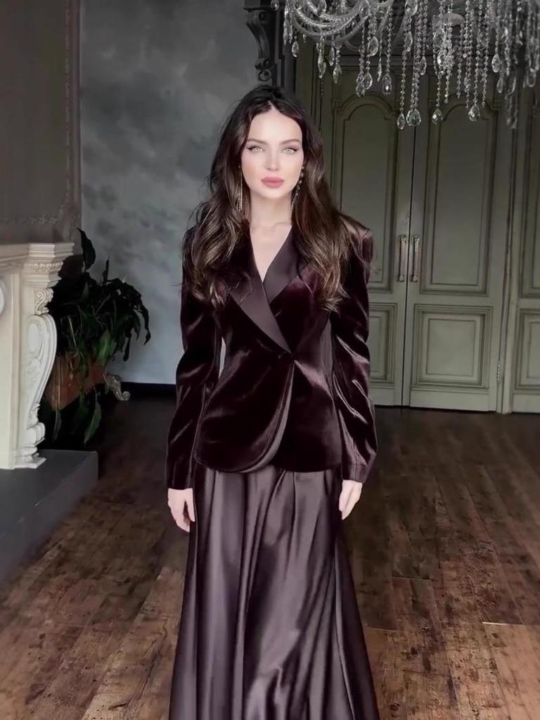 2025 Winter Retro Luxury Long Sleeve Warm Skirt Set