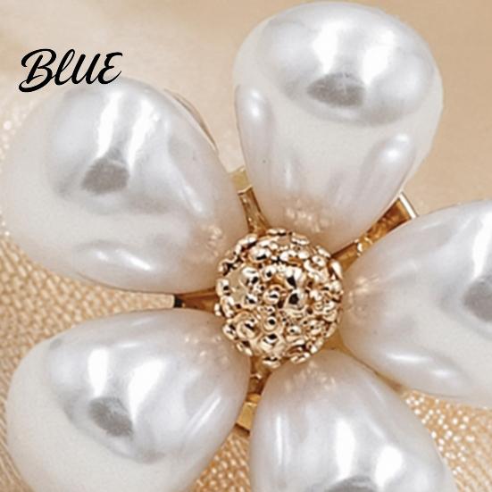 Anti-oxidation Brooch Hollow Flower Shape with Faux Pearls Anti-exposure Small Pin Electroplated Electroplating Process Versatile Badge for