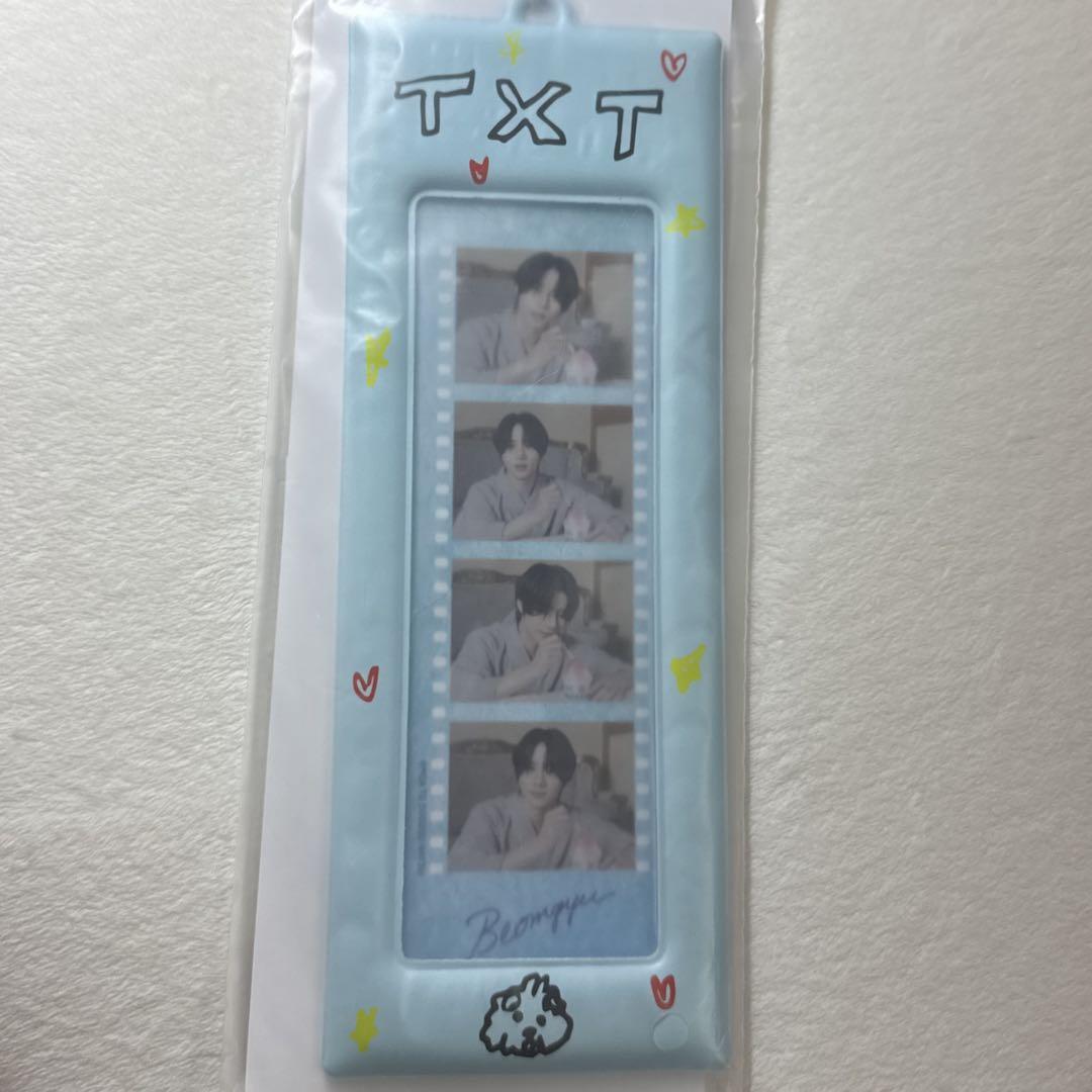 

[Б/В] TXT SUMMER TOGETHER Бьомгю Тримач для 4 фото